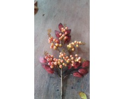 Ветка с ягодами искусственная 45см красный 5500010301084